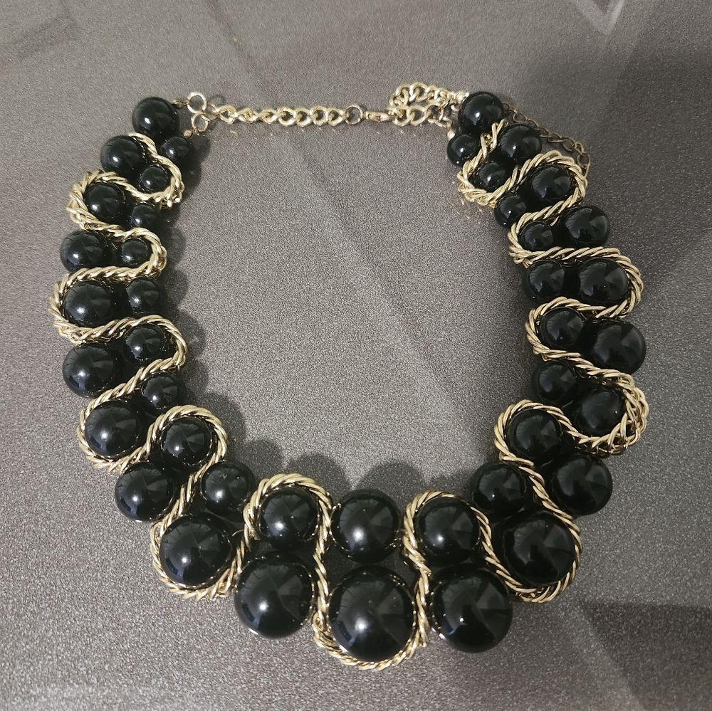 Necklace - Picture 1 of 2